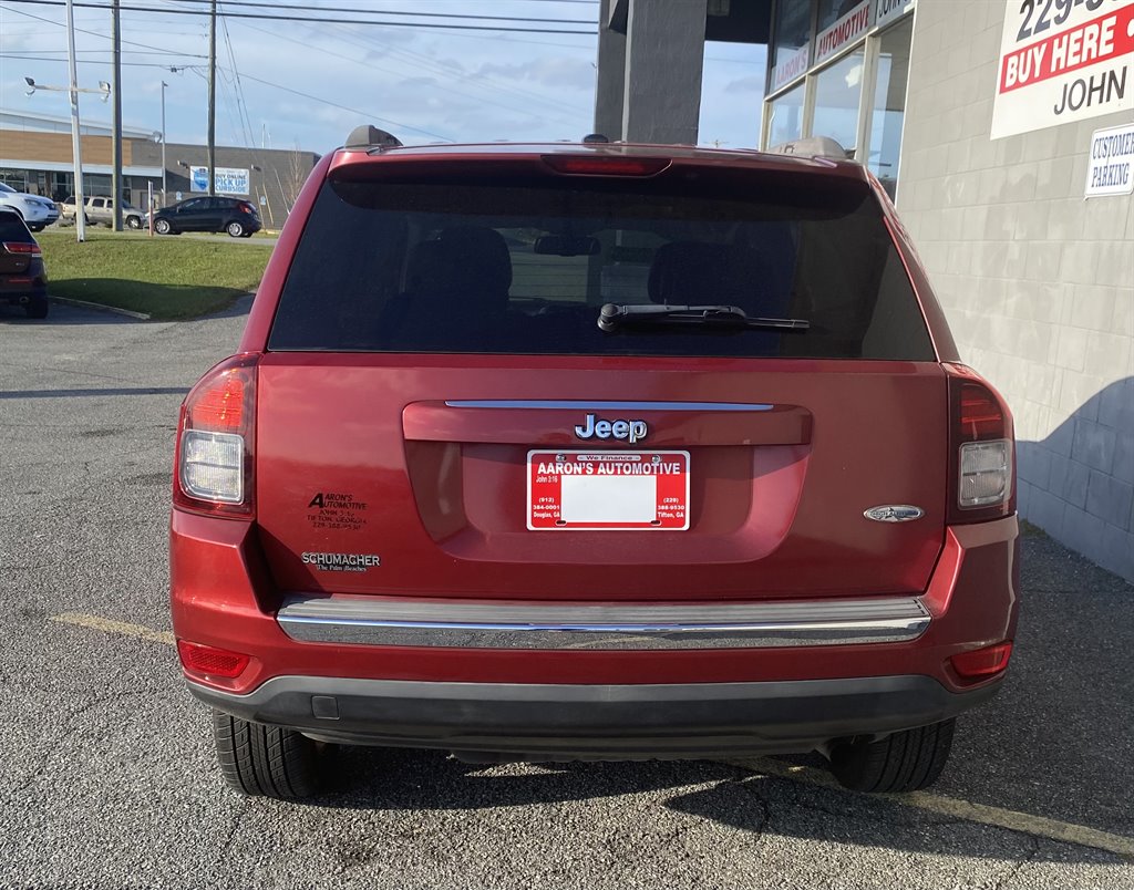 2014 Jeep Compass Latitude photo 2