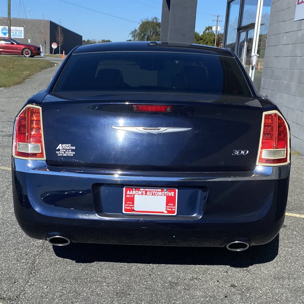 2012 Chrysler 300 Limited photo 2