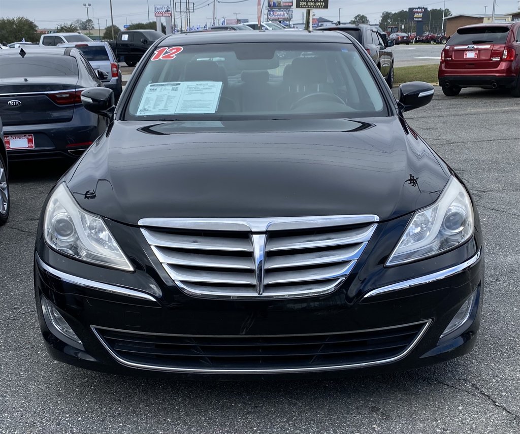 2012 Hyundai Genesis 3.8's photo