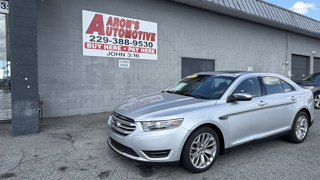2018 Ford Taurus Limited FWD's photo