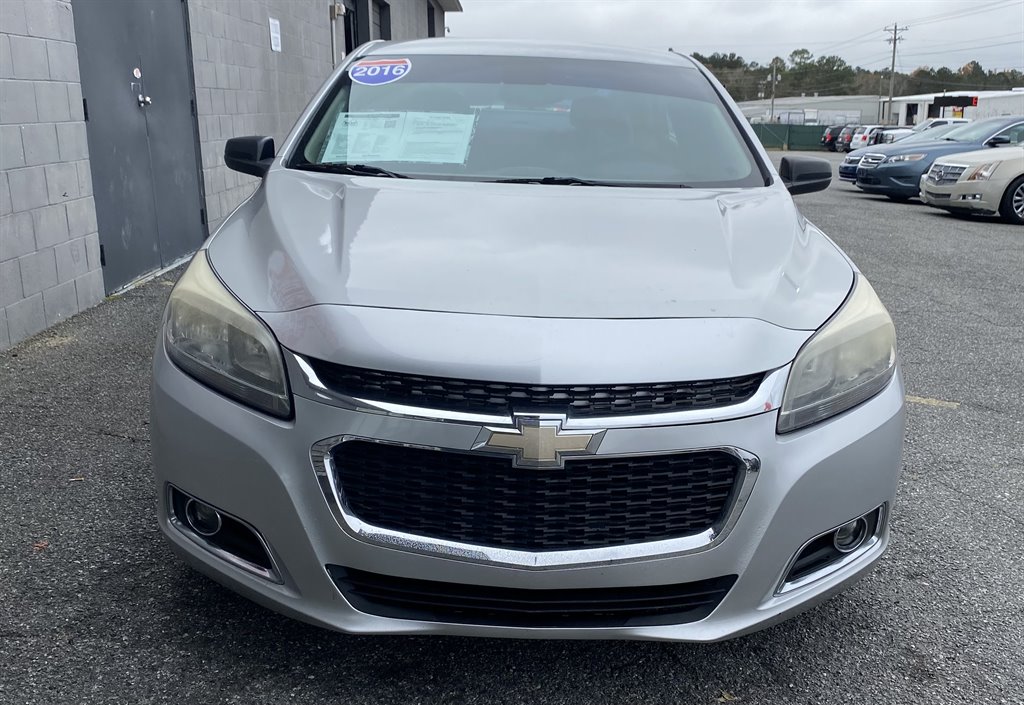 Chevrolet Malibu Limited's photo