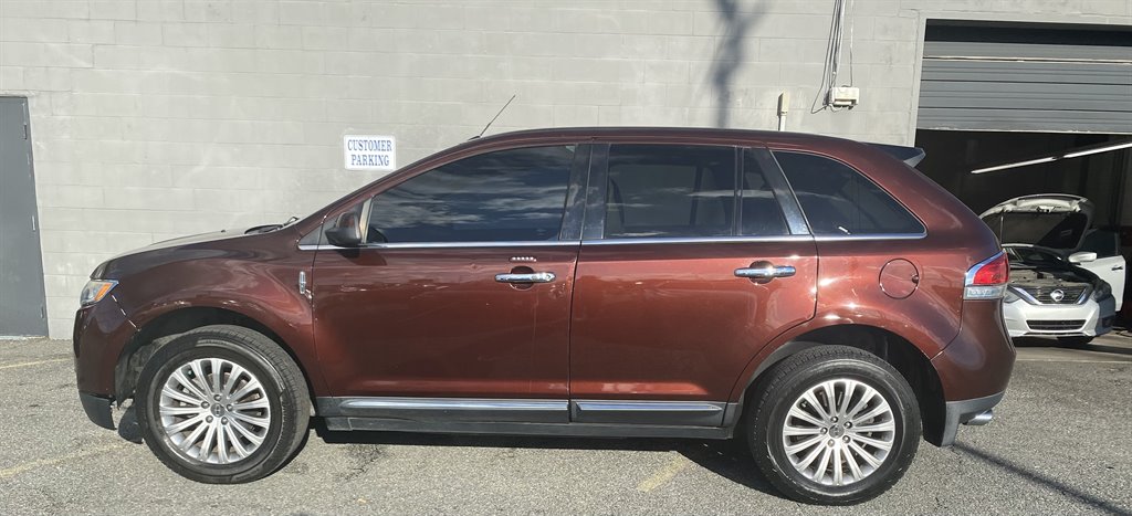 2012 Lincoln MKX Base photo 4