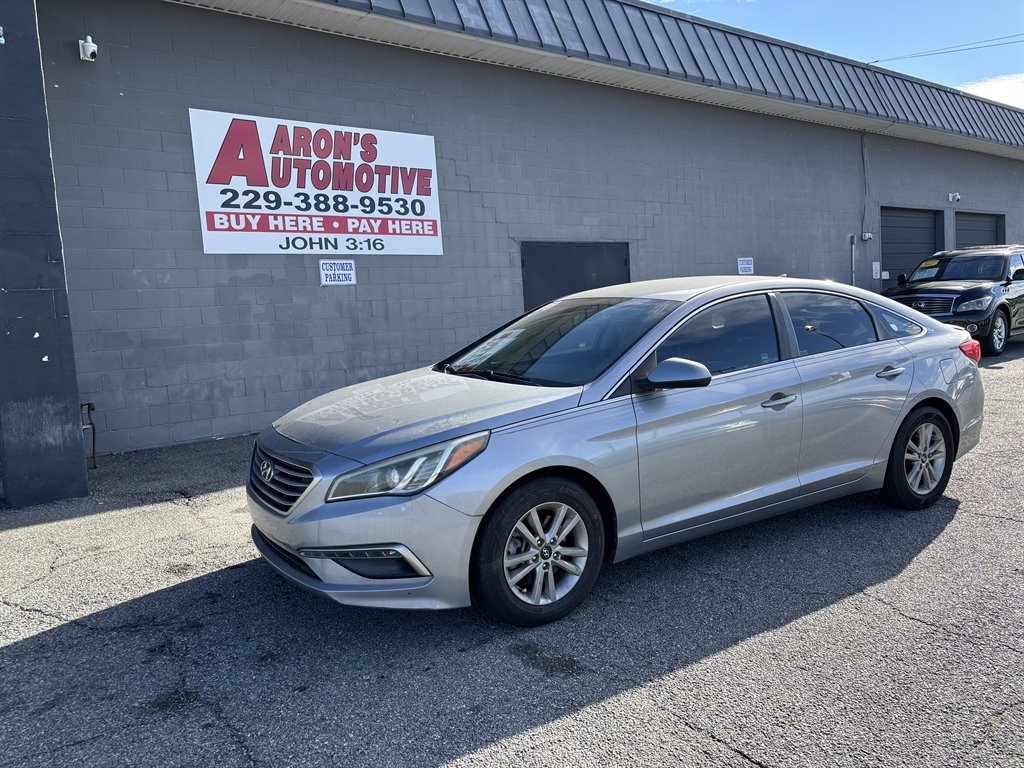 2015 Hyundai Sonata SE's photo